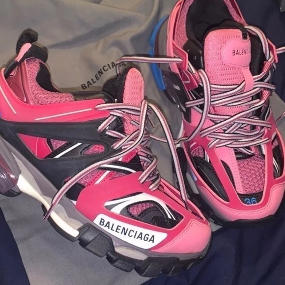 Worn twice still in good condition - Picture 2 of 4